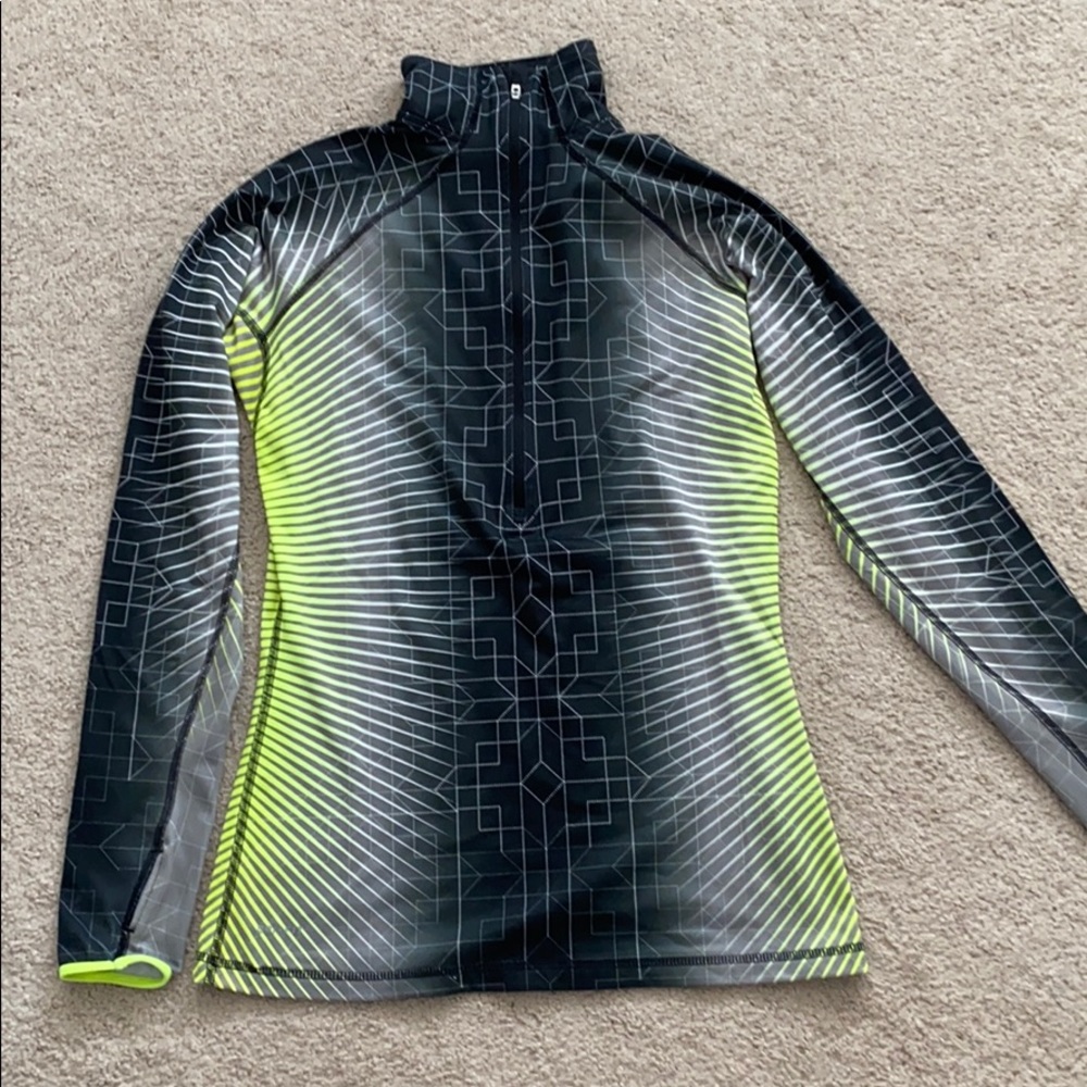 Nike Pro pullover